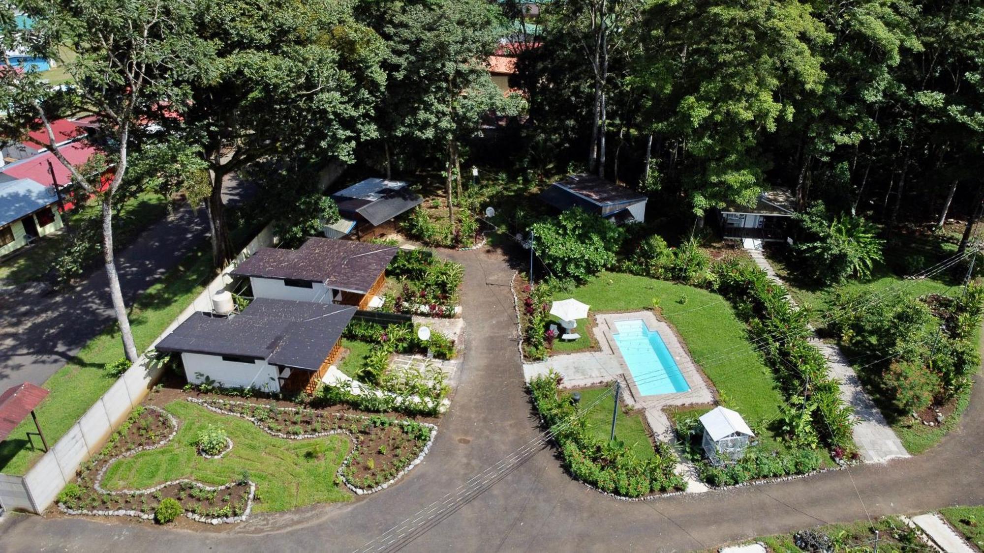 Almendros Eco-Villas La Fortuna Bagian luar foto
