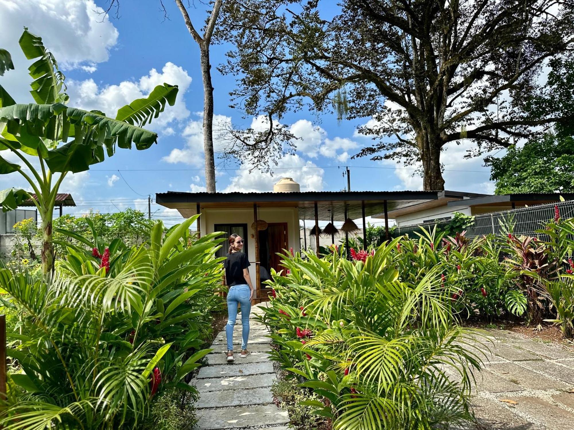 Almendros Eco-Villas La Fortuna Bagian luar foto
