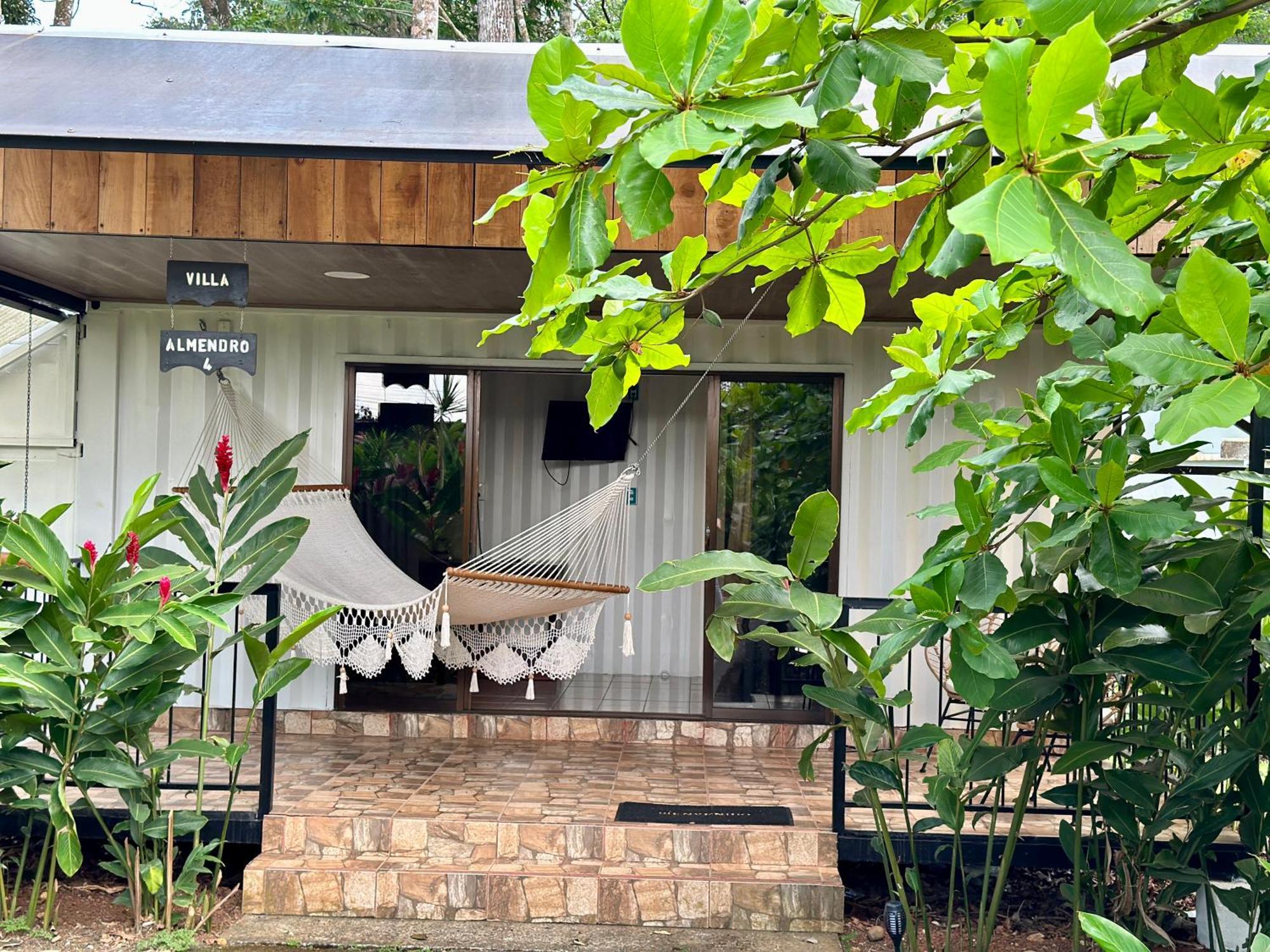 Almendros Eco-Villas La Fortuna Bagian luar foto