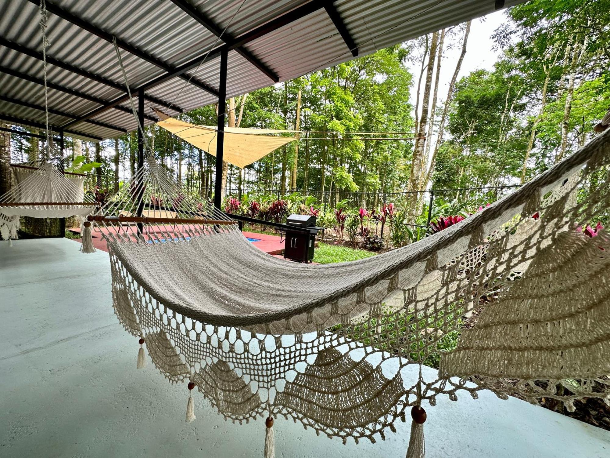 Almendros Eco-Villas La Fortuna Ruang foto